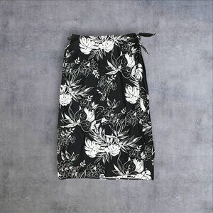 Black & White Tropical Maxi Skirt